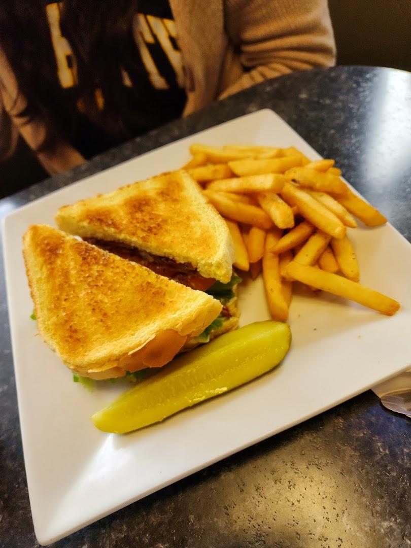 ZoGo's Sports Grill & Video Gaming